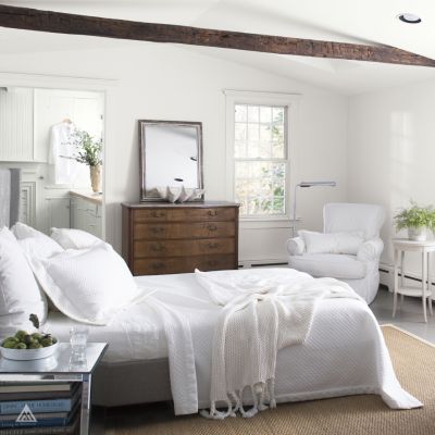 Benjamin Moore Favourites - Chantilly Lace